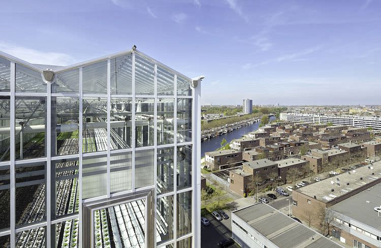There are numerous hybrid cultivation initiatives taking place in and on buildings, also known as Urban Farming and Rooftop Farming.