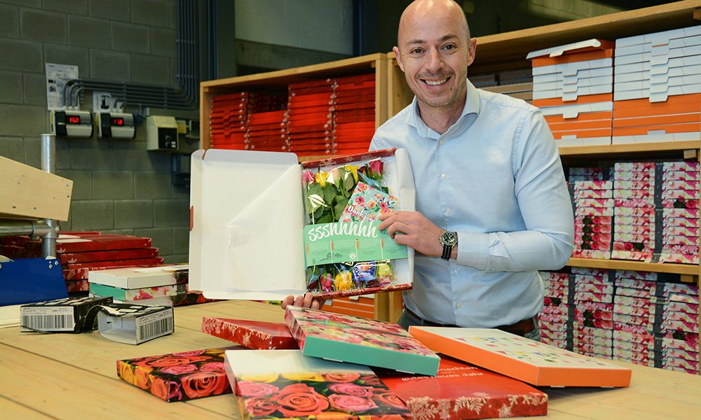 Bloompost gebruikt dit principe bij verzending van boeketten via de post. Maar de ambities van eigenaar Dave van Stijn gaan verder: