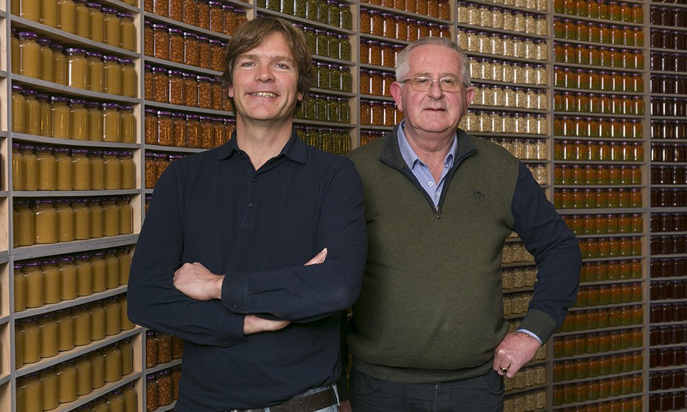 Tijdens de eerste dag van de vakbeurs HortiContact Gorinchem brengt een groep actieve leden van LTO Glaskracht Nederland een bezoek aan de fabriek van HAK.