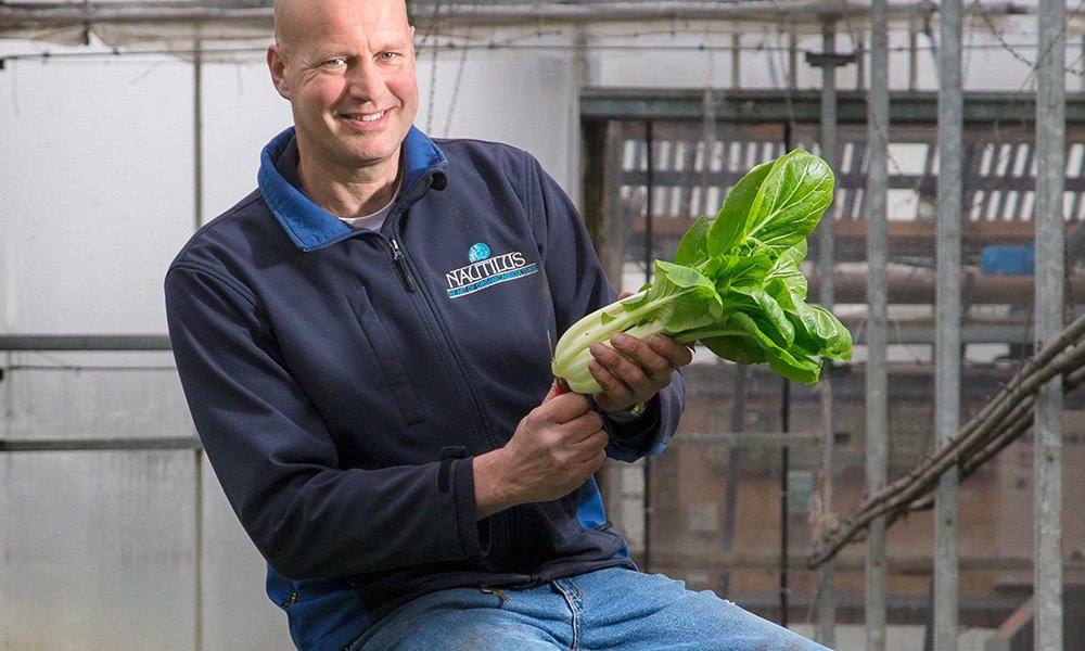 Biologisch dynamisch groenteteler Rob van Paassen spreekt van een welkome inhaalslag, omdat de vraag harder was gegroeid dan het binnenlandse aanbod.